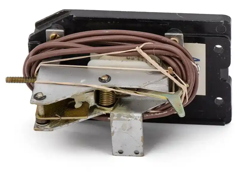 Holiday Sale Square D MA11128 Undervoltage Release