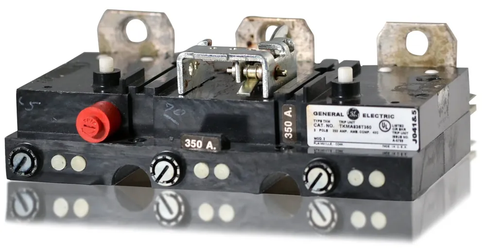 Trending General Electric TKMA836T350 3 Pole Circuit Breaker