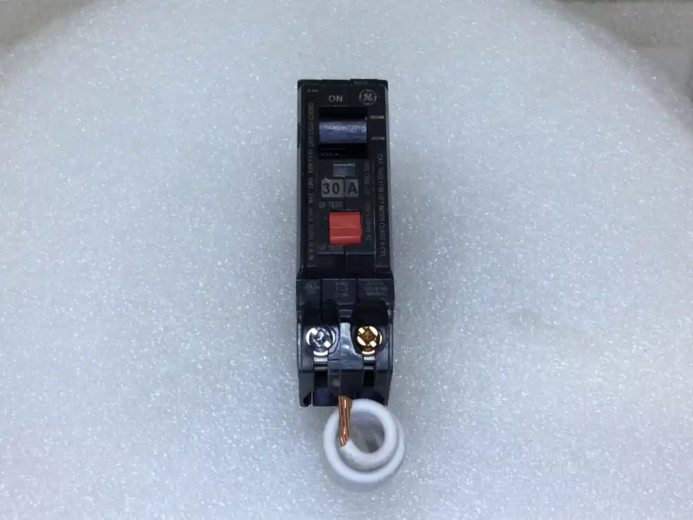 Markdown General Electric THQL1130GFT 30 Amp 1 Pole 120/240V GFCI Circuit Breaker
