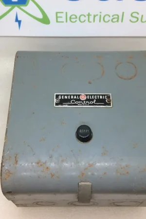 Super Sale GE/General Electric CR106 3Ph 600VAC 5HP Max Enclosed Magnetic Starter Control