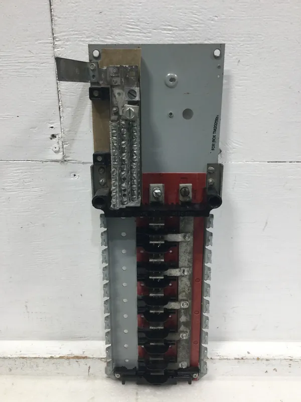 Buy Online GE TM2020RH 200 Amp 20 Space 120/240 VAC Load Center Guts Only 6" X 19"