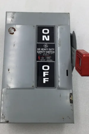 GE TH4321 30 Amp 3-Phase 240V Heavy-Duty Safety-Switch -Used Must Have