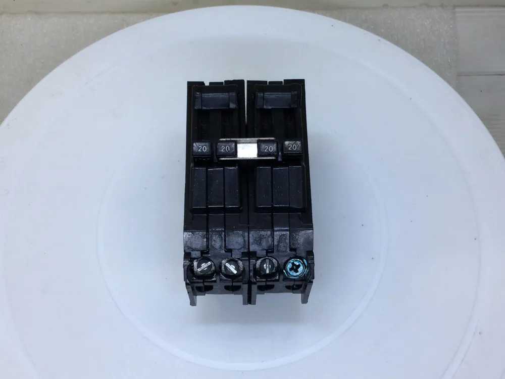 GE/General Electric TR22020 20 Amp 4 Pole 120/240V Quad Circuit Breaker Special Discount