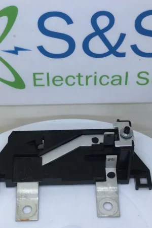 Discount GE General Electric THQMH100 Main Breaker 100 Amp Box-Type Terminals Double-Pole Standard Trip Mounting Bracket
