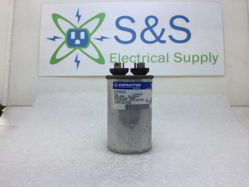 GE General Electric Capacitor 97F9202 5uf +/-06% 370 VAC 50/60 Hz HC96CA005D While Supplies Last