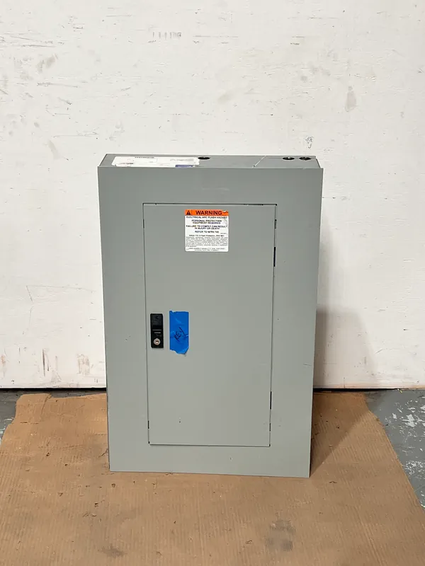 Budget GE General Electric AQF3241MBX AXB7 125 Amp 208Y/120 3 Phase 4 Wire Series A Panelboard 31" x 20"