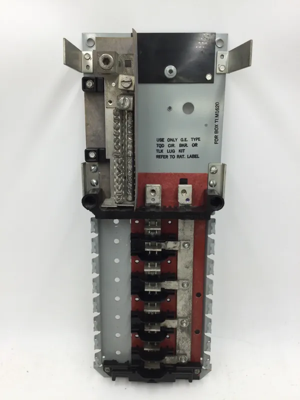 General Electric TLM1620 Main Breaker Type 200A Single Phase 20 Circuit Breaker Panel Interior Guts Only Crafted