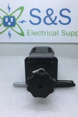 Time-Limited General Electric 10AA008 Type SBM 3 Position A/C Ammeter Rotary Switch