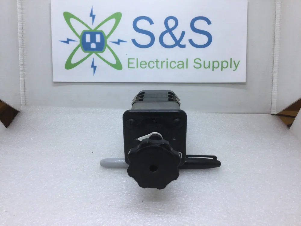 Time-Limited General Electric 10AA008 Type SBM 3 Position A/C Ammeter Rotary Switch