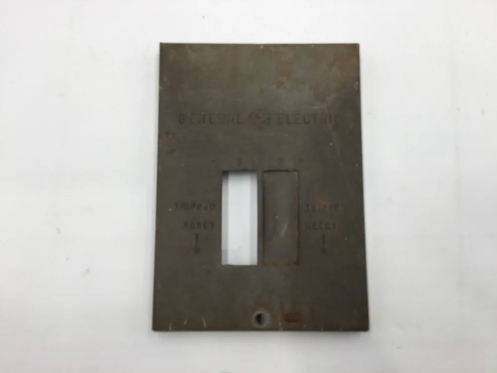 Latest GE General Electric TRP240S/0F 40 Amp 120/240V 1 Phase 3 Wire Cover