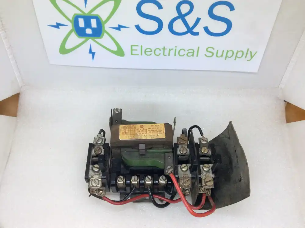 General Electric CR107B100FAA Series A 15A 600VAC Nema Size 0 1 or 3 Phase 5Hp Max Cheap